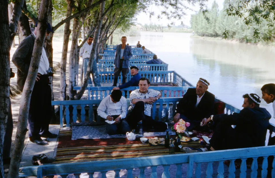 The teahouse and the gap