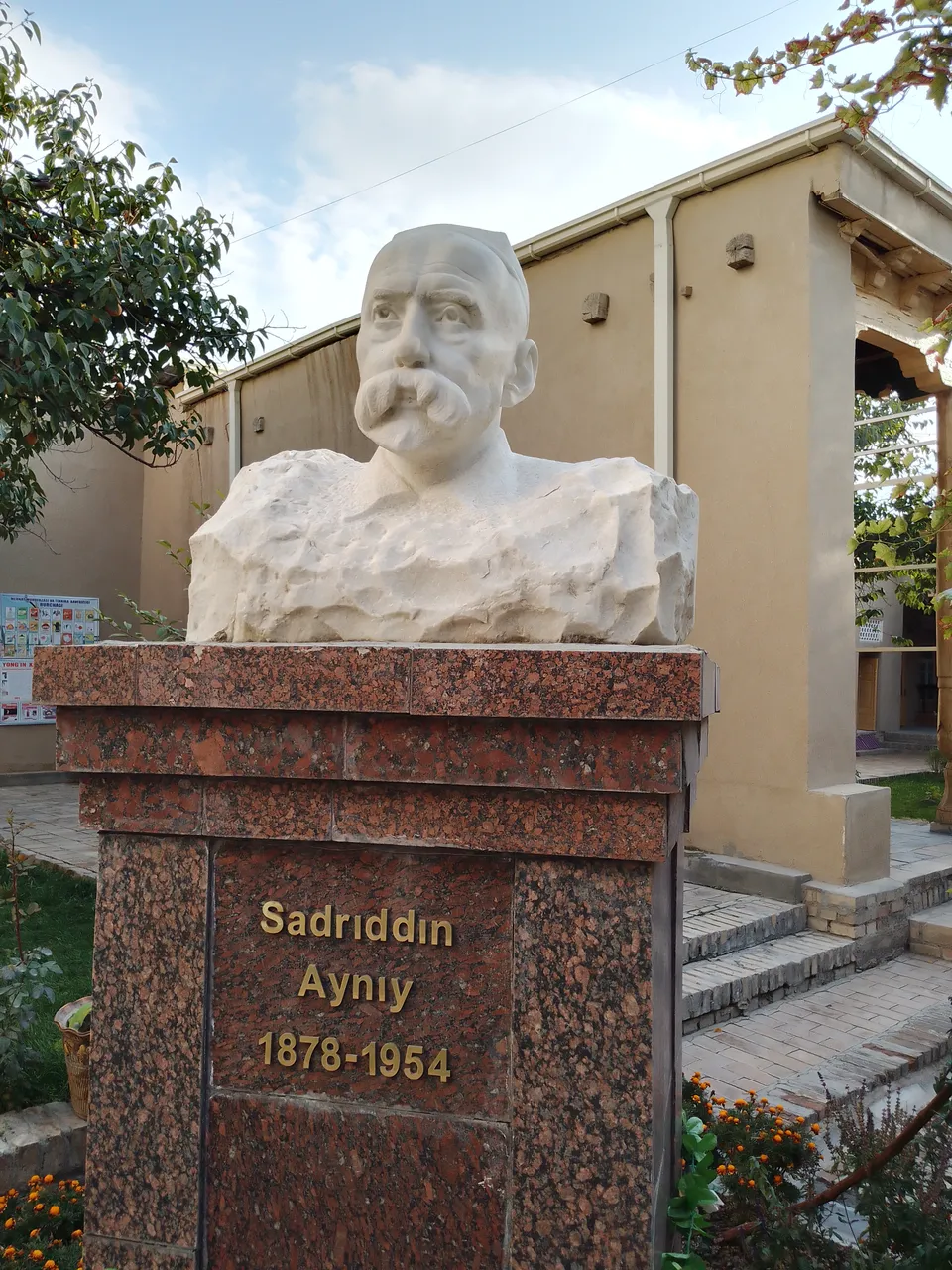 Sadriddin Ayni